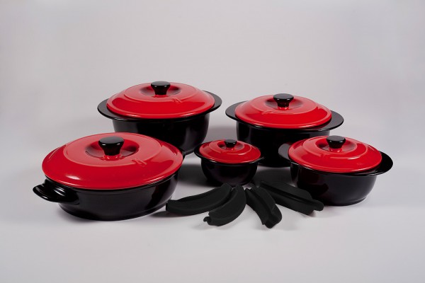 Ceramic Cookware Vs. Cast Iron Cookware, Xtrema